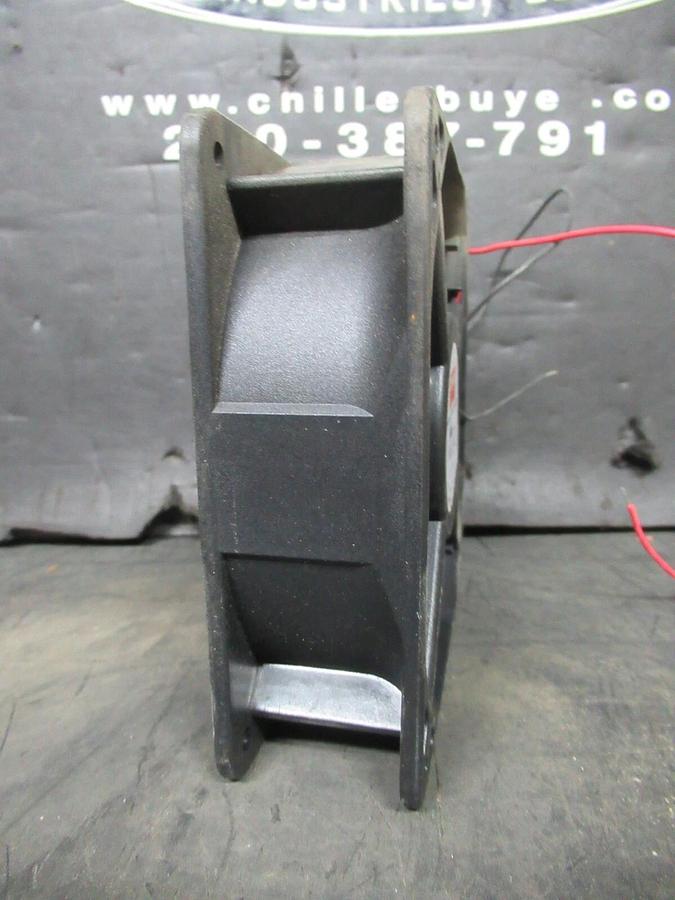 NEW SURPLUS DAYTON DC AXIAL FAN 6KD74 108 CFM 0.26 AMP 6.2 WATT 24 VOLT