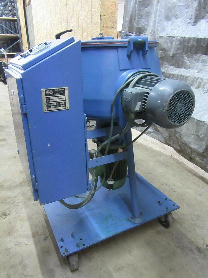 Used 110 L (29 GALLON) DIOSNA UNIVERSAL MIXER / CHOPPER V100 480 VAC 18 AMPS 3 PHASE