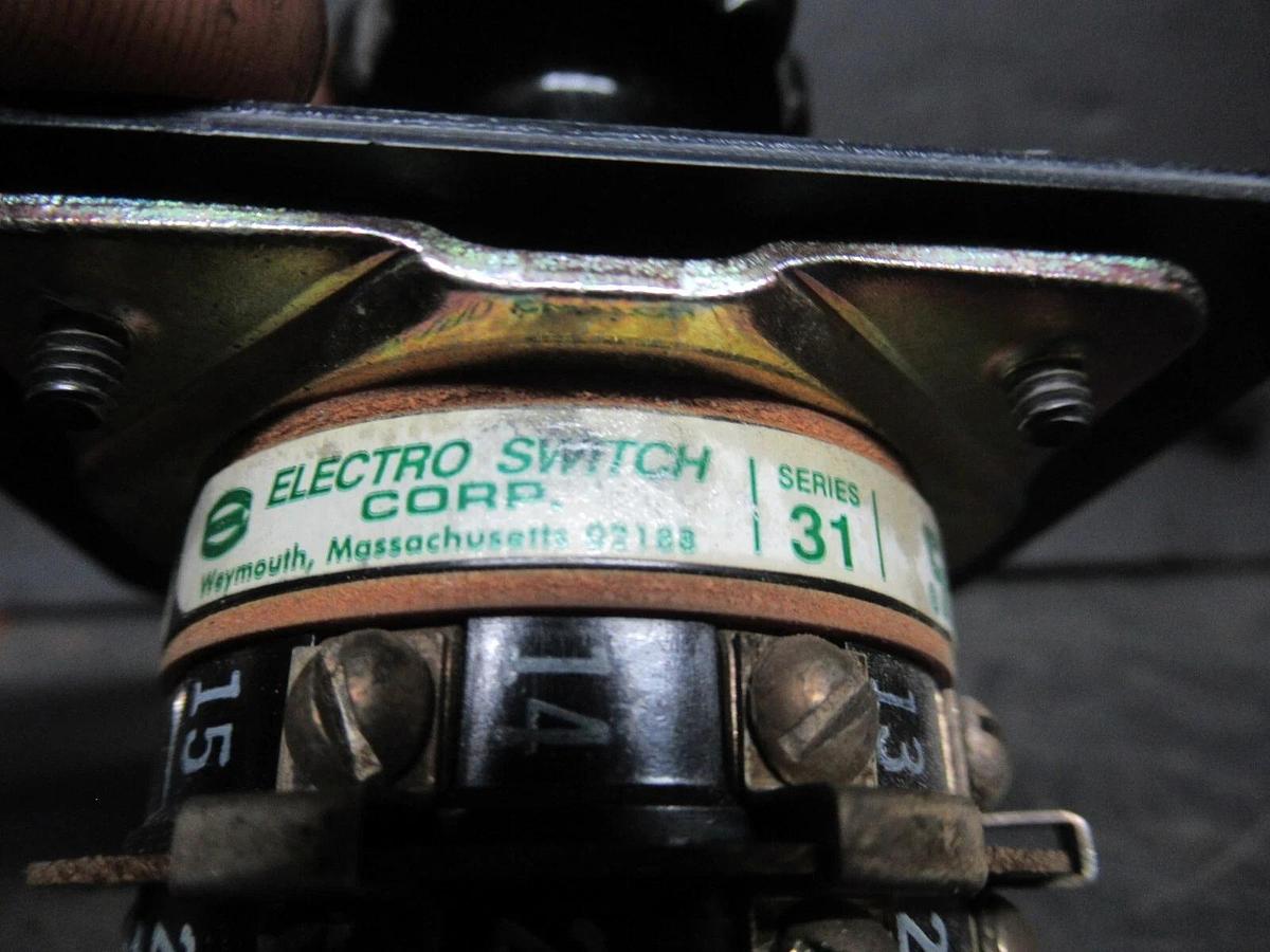 Used ELECTROSWITCH SERIES 31 CONTROL SWITCH 3109C 3-PHASE 125-600 VAC 10-3 AMP