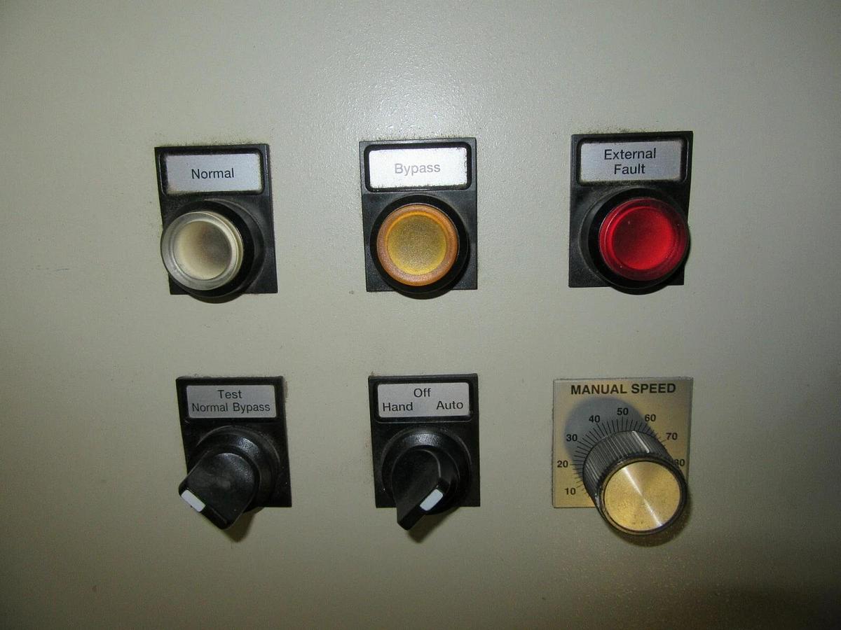 Used ABB VARIABLE SPEED DRIVE H501023400 ACH501-025-4-00P2 INPUT: 480V OUTPUT: 25 HP