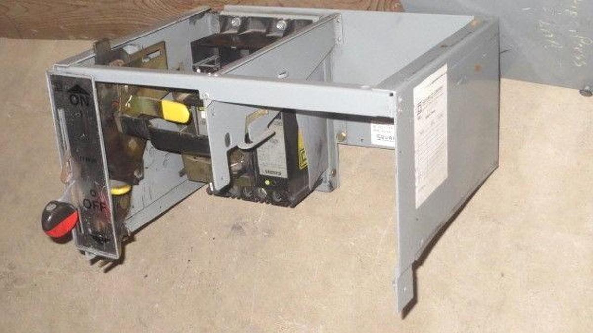 Used SQUARE D 8" MCC FEEDER BUCKET WITH 15 AMP FHP MAG-GARD BREAKER