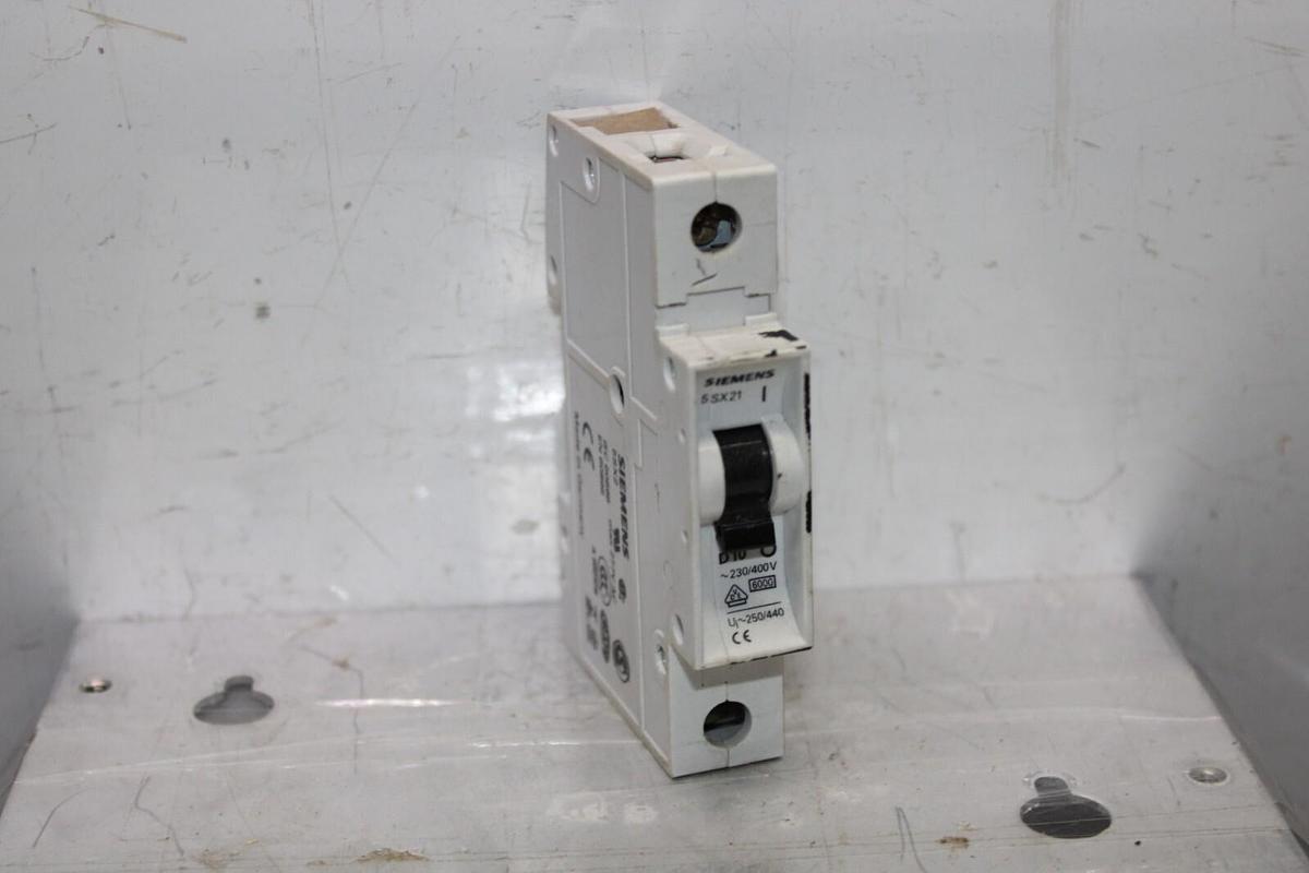 Used SIEMENS CIRCUIT BREAKER 5SX2 5SX21-D10 1-POLE 277/480 VAC **WARRANTY INCLUDED**
