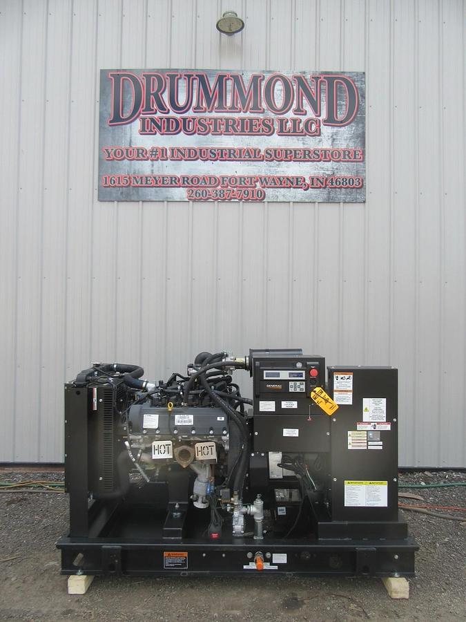 Used 35 KW GENERATOR GENERAC NATURAL GAS LP PROPANE 120/240 VOLT 1 PH 30 KW 40KW 2015