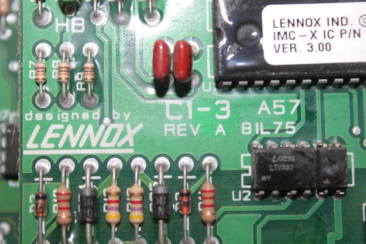 Used LENNOX HVAC CONTROL BOARD 34M52 M1-6 REV. C W/ 91J89 EM-1 REV C ECONOMIZER BOARD