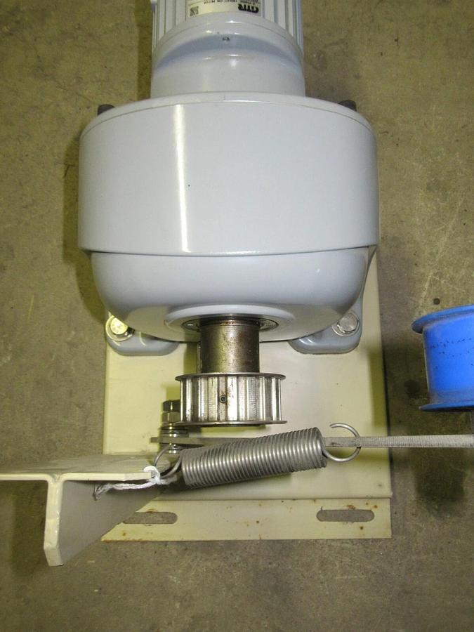 Used GTR 3-PHASE INDUCTION MOTOR GEAR REDUCER G3LM-40-600-T020WX 0.2 kW 0.53A 380V