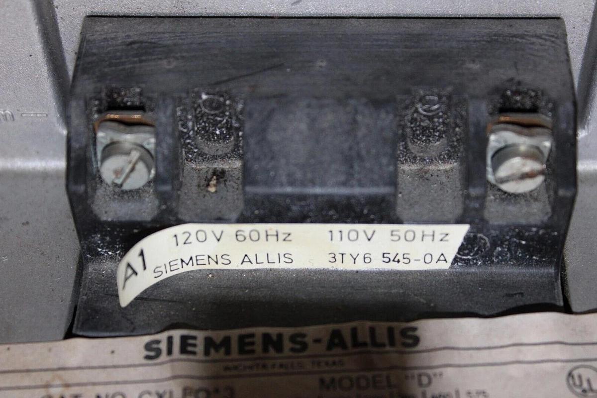 Used SIEMENS-ALLIS CONTACTOR CXLF0*3 NEMA 4.5 600V 240 AMP 200 HP 3-POLE COIL: 120V