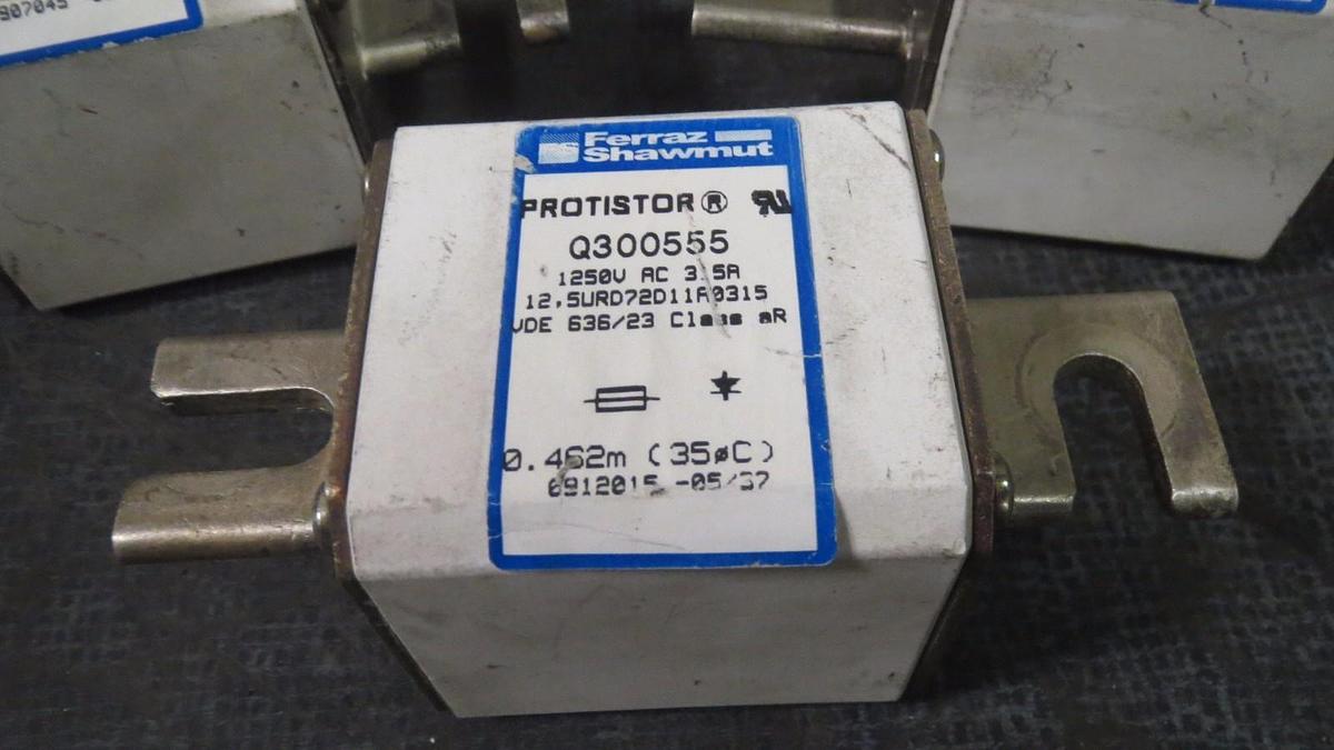 Used FERRAZ SHAWMUT "PROTISTOR" SEMICONDUCTOR FUSE (1)  315 AMP 1250V  MODEL: Q300555