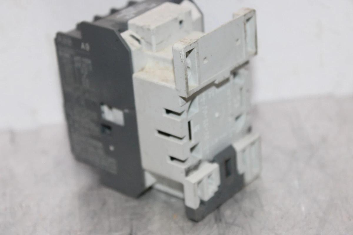 Used ABB CONTACTOR A9-30-01 600 VAC 3-PHASE 7.5 HP 21 AMP COIL: 110/120V *WARRANTY*