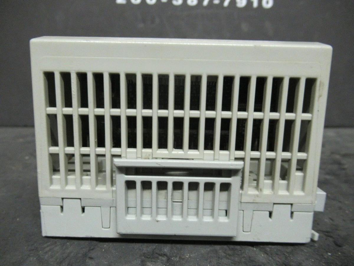 Used ALLEN BRADLEY FLEX I/O OUTPUT MODULE 1794-0B16 SER. A 96221873 REV. A01