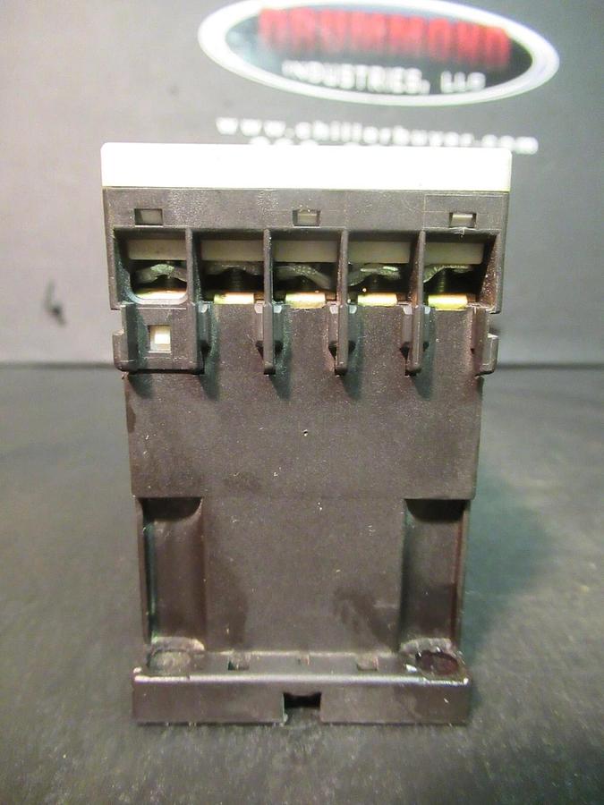 Used SIEMENS STARTER 3RT1017-1AK61 20 AMP 600 VAC 10 HP W/ 3RU1116-1JB0 OVERLOAD