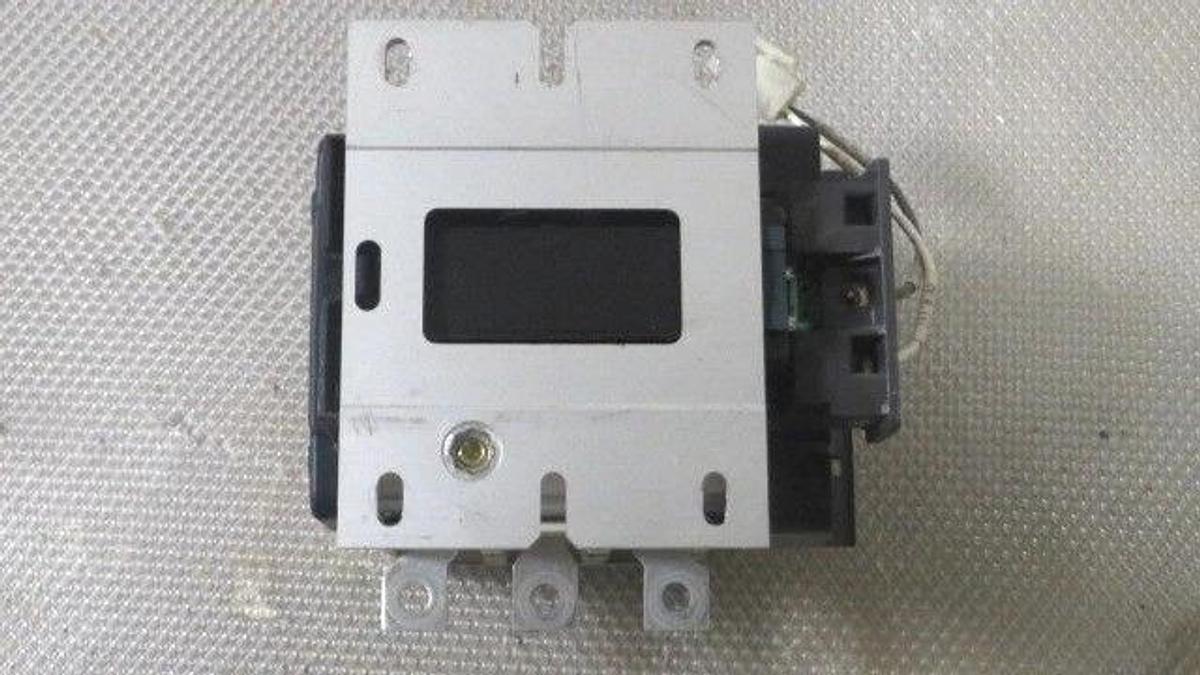 Used TELEMECANIQUE LC1F150 CONTACTOR LC1F150F6S088 200 AMP 600 VOLT 3-PHASE COIL 110V