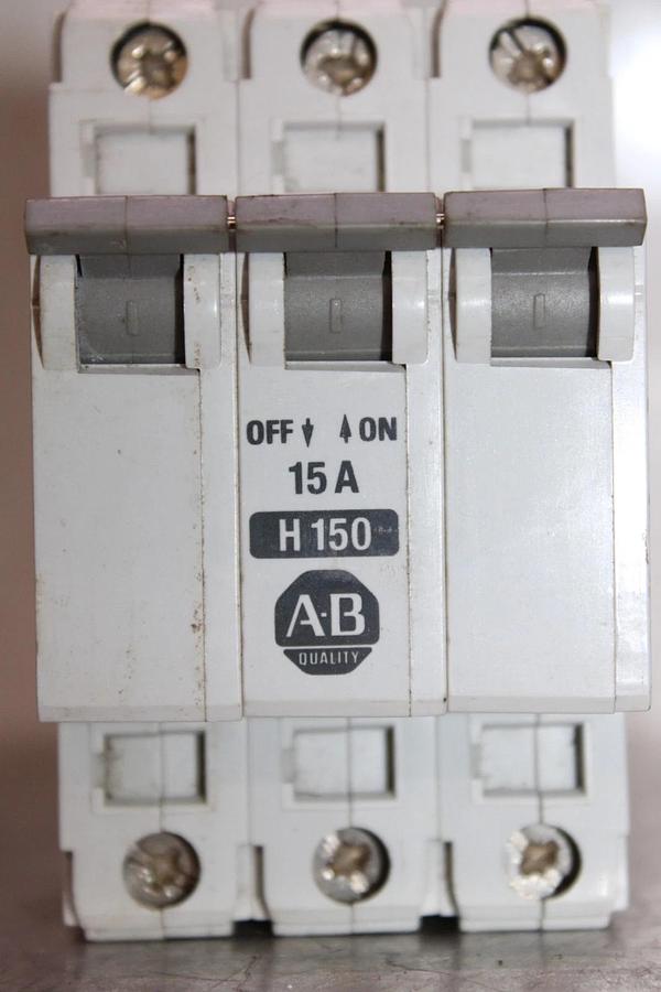 Used ALLEN BRADLEY CIRCUIT BREAKER 1492-CB3 480/277 VAC 10 AMP 3-POLE