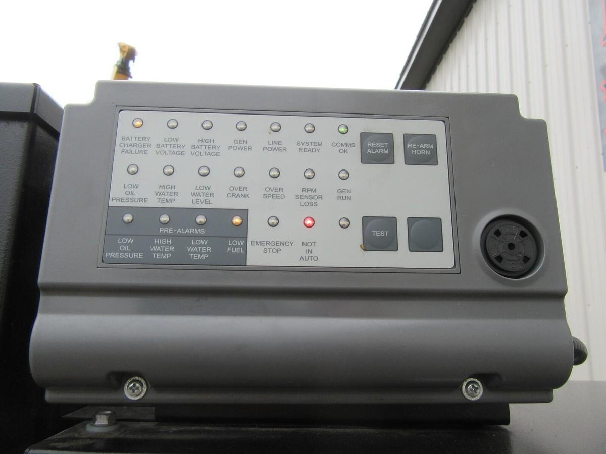 Used 2020 30KW DIESEL GENERATOR GENERAC 120/240 VOLT SINGLE PHASE 75 HR PERKINS 30 KW