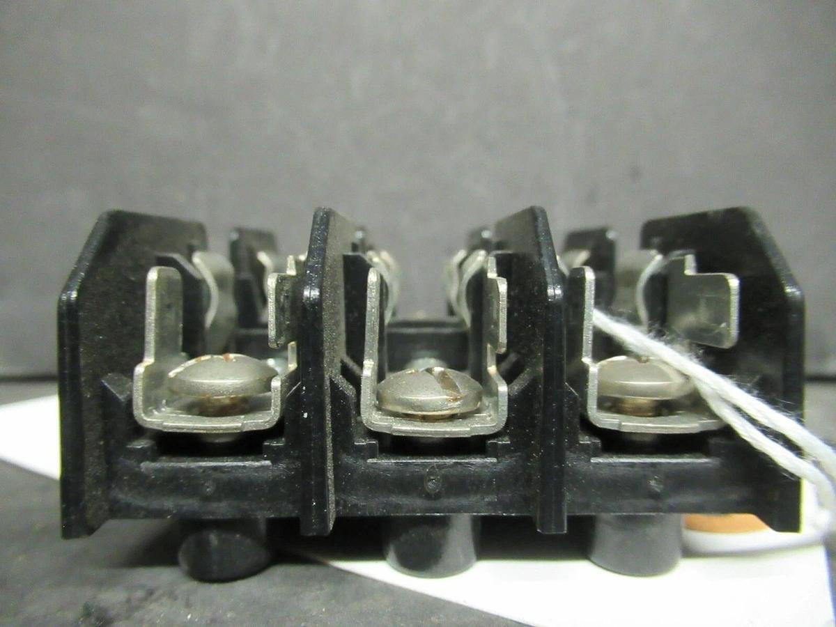 Used MARATHON FUSE LUG SET 6M30A3SQ1 600 VOLT 30 AMPS **WARRANTY INCLUDED!**