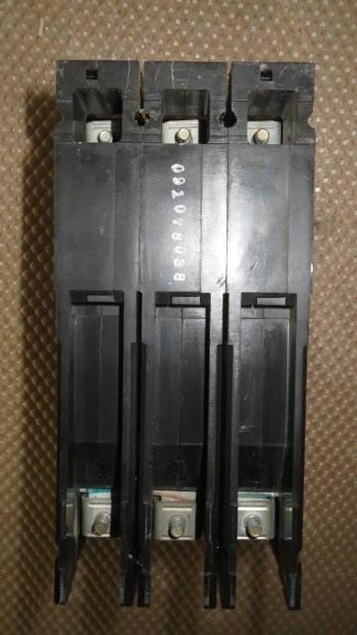 Used ITE SIEMENS BREAKER 15 AMP 480 VAC 3 POLE MODEL E43B015 **WARRANTY INCLUDED**