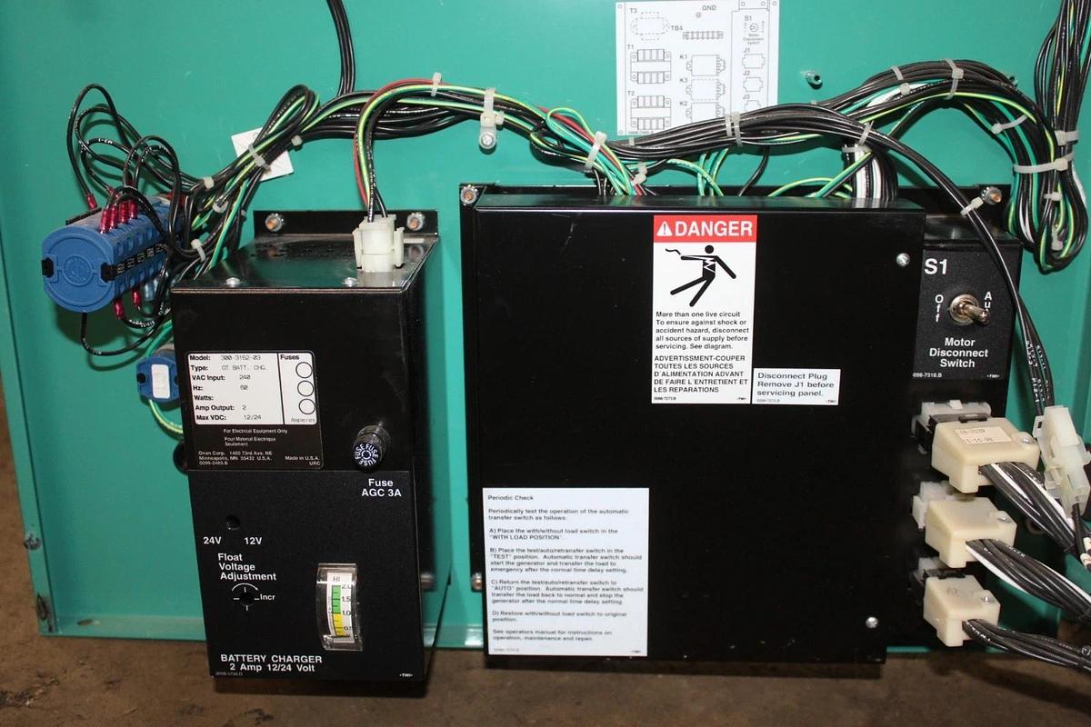 Used CUMMINS ONAN AUTOMATIC TRANSFER SWITCH OT-225 225 AMP 240 VAC 3-POLE 1-PHASE