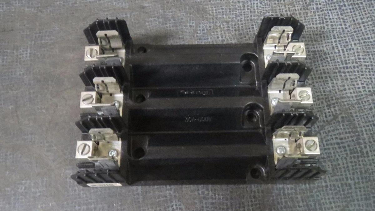Used BUSS BLOCK FUSE HOLDER 30 AMP // 600V  MODEL: H60030-3CR **WARRANTY!**