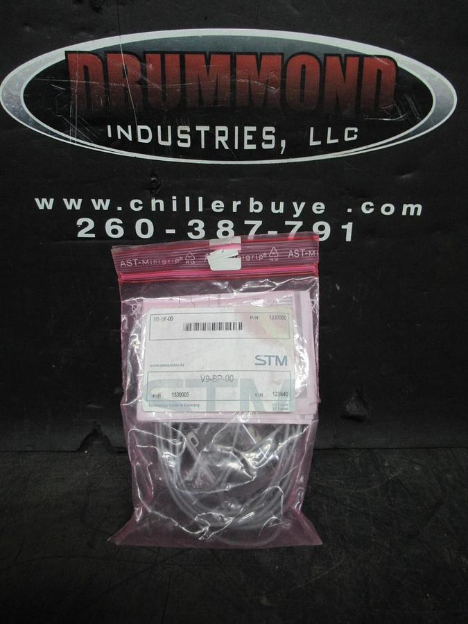 NEW IN BAG STM V9-BP-00 1330005 PHOTOELECTRIC SENSOR **WARRANTY**