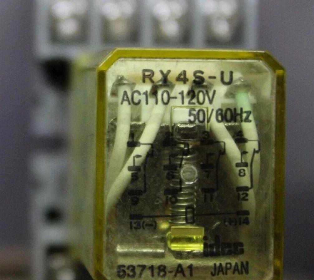 Used LOT OF 2 IDEC RELAY RY4S-U 120/240 VAC 50/60 HZ 5 AMP *WARRANTY INCLUDED*