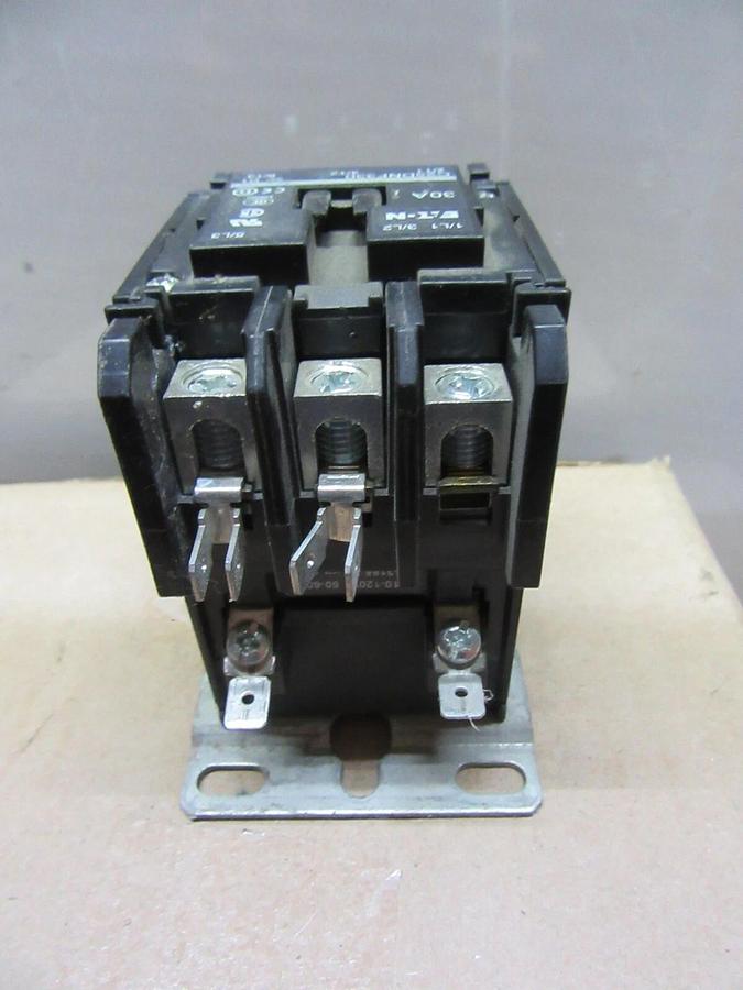 Used EATON CONTACTOR C25DNF330 30 AMP 600 VAC 3-POLE 3-PHASE COIL: 110/120 VOLT