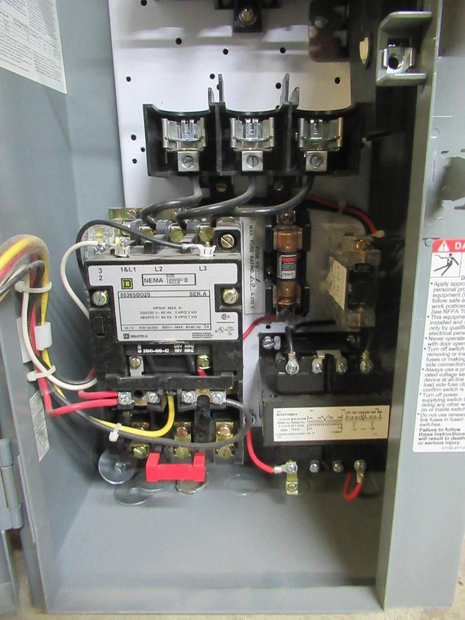 Used SQUARE D COMBINATION STARTER 8538SBG33C81CFF4P1TX11 TYPE 1 30 AMP 600 VAC 5 HP