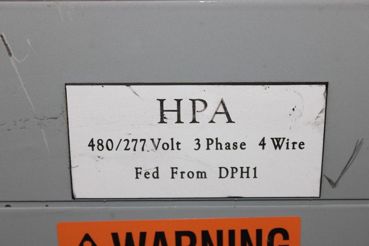 Used GENERAL ELECTRIC SERVICE PANELBOARD AB37B 125 AMP 480Y/277V 3-PHASE NEMA 1