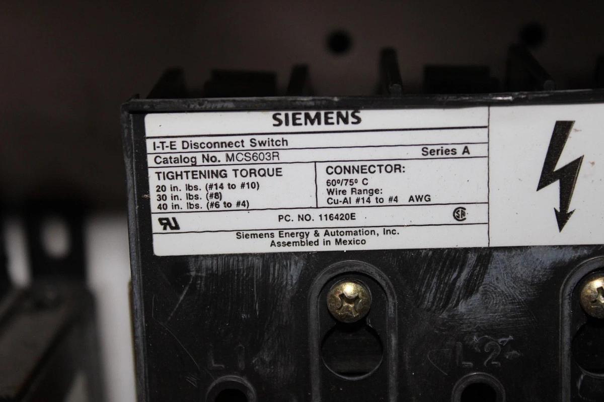 Used SIEMENS NEMA 1 ENCLOSED COMBINATION STARTER W/ SIZE 1 SXL-CO & MCS603R