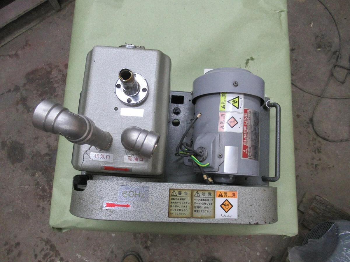 Used PHIL / SATO VAC VACUUM PUMP USW-50 0308120 50L/MIN 600 RPM 200 WATT W/ MOTOR