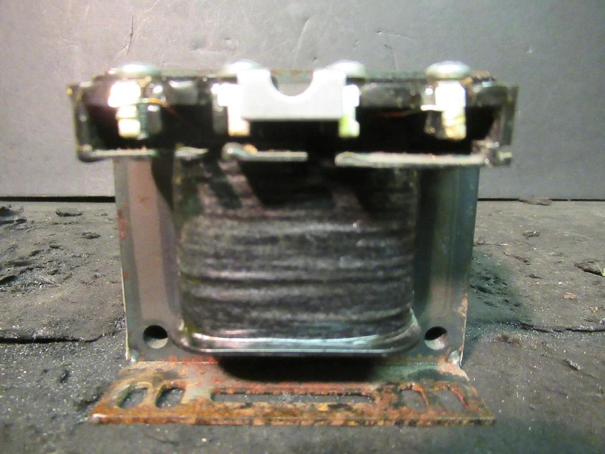 Used 0.05 KVA (50 VA) SQUARE D CONTROL TRANSFORMER 240 / 480 V TO 120 VAC 9070T50D1