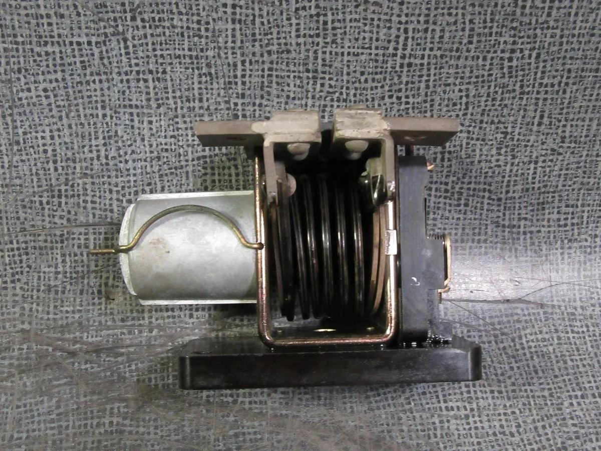 Used ALLEN-BRADLEY INVERSE TIME RELAY 810-NX47 **WARRANTY INCLUDED**