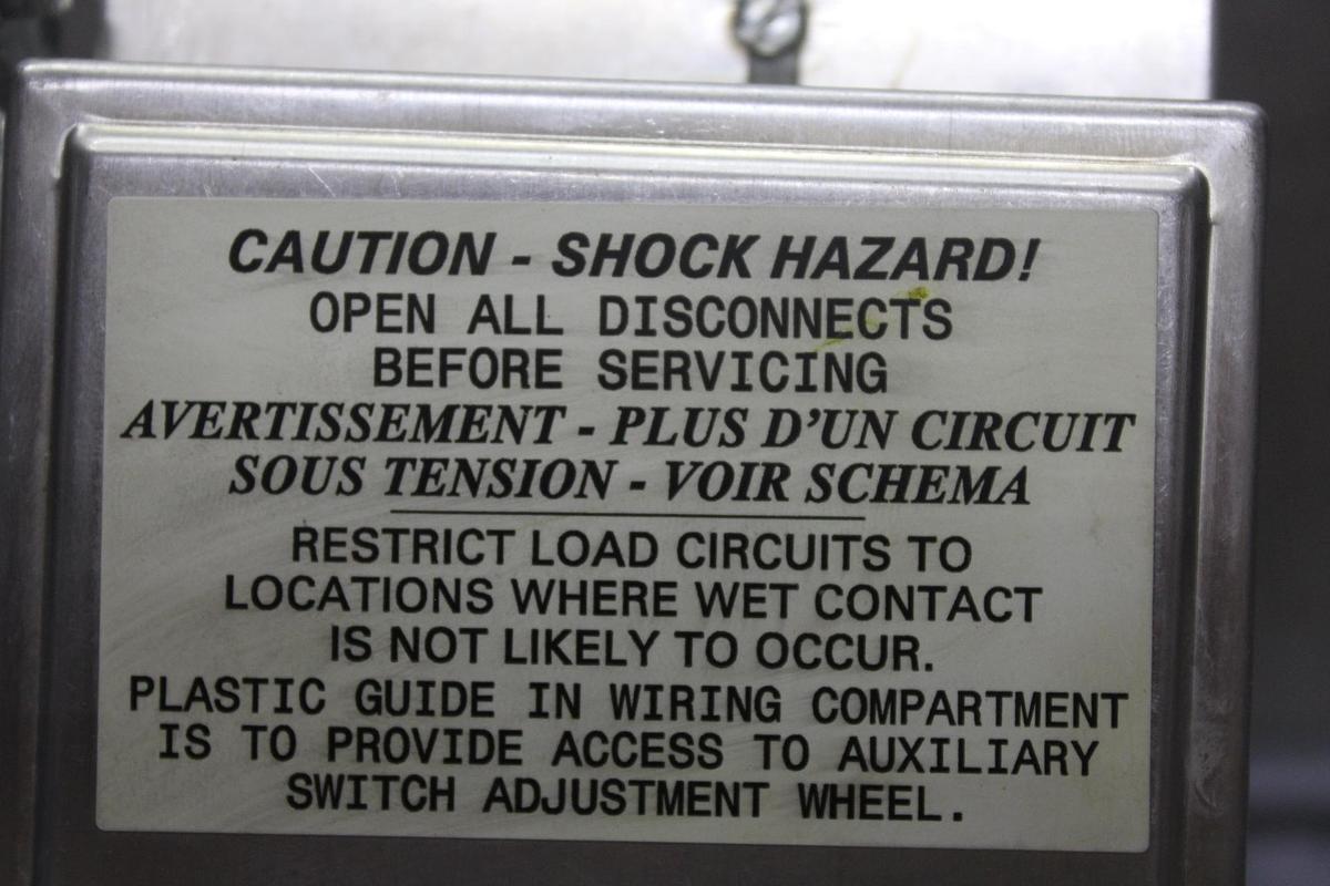 Used CUTLER-HAMMER CONTACTOR C832KN9 200A 600V 3-PHASE 3-POLE COIL: 120V