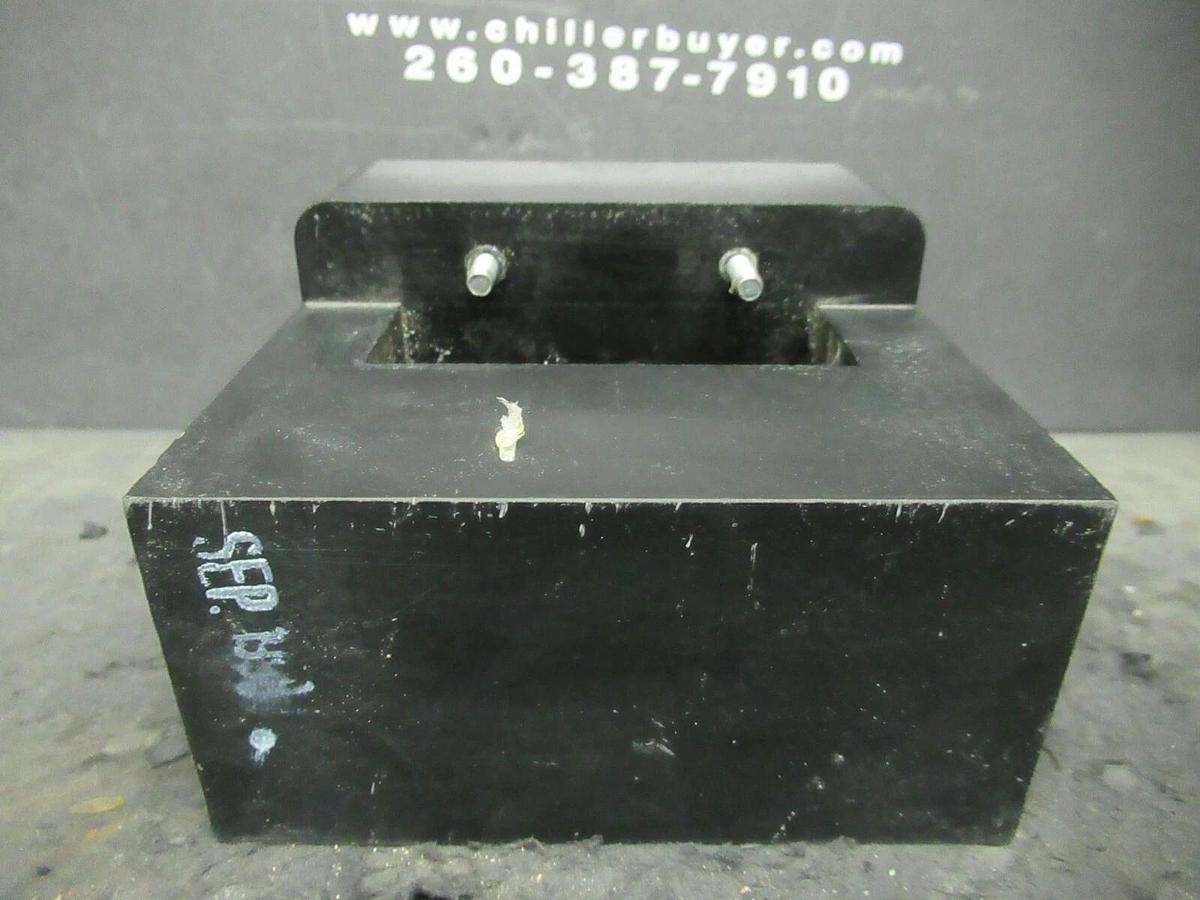 Used MERLIN GERIN NEUTRAL CURRENT SENSOR CT 685-518-A MASTERPACT TRIP 800 AMP 685518A