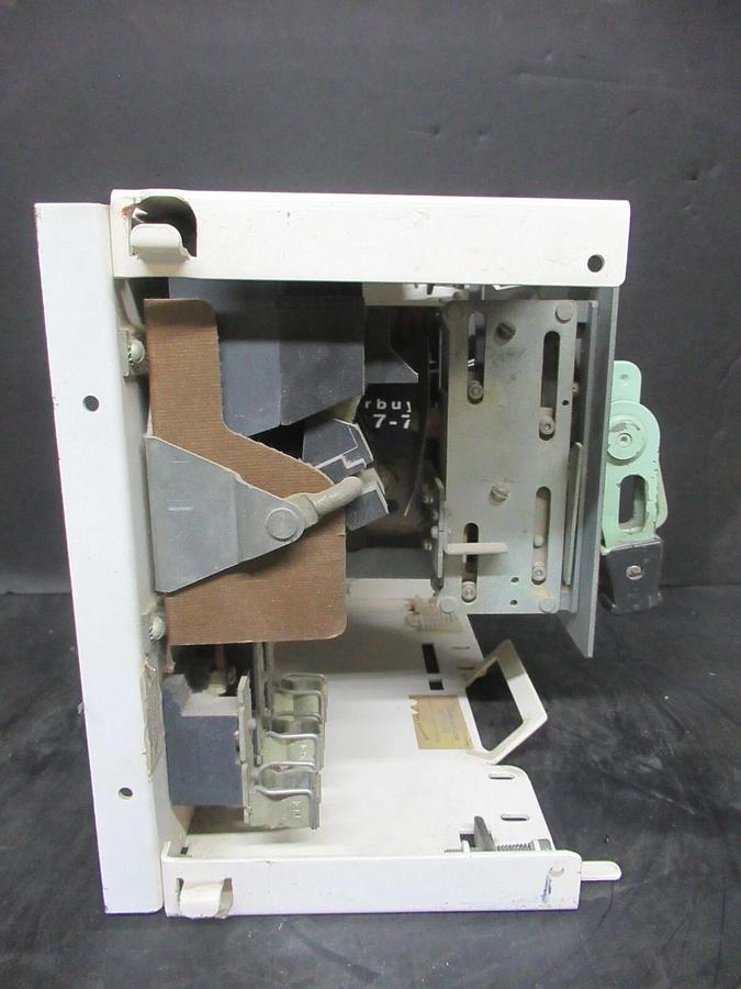 Used CUTLER HAMMER MOTOR CONTROL BUCKET 12" CHASIS 600 V NO BREAKER / STARTER W/ DOOR