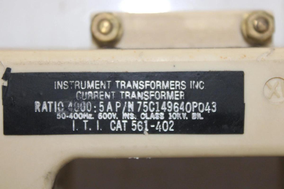 Used INSTRUMENT CURRENT TRANSFORMER 561-402 75C149640P043 4000:5 50-400HZ 600V