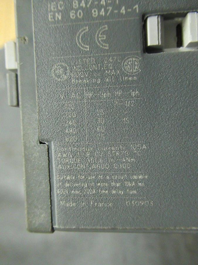 Used YORK CONTACTOR 024-31106-000 600V 75HP 125A COIL: 110/120V **WARRANTY INCLUDED**