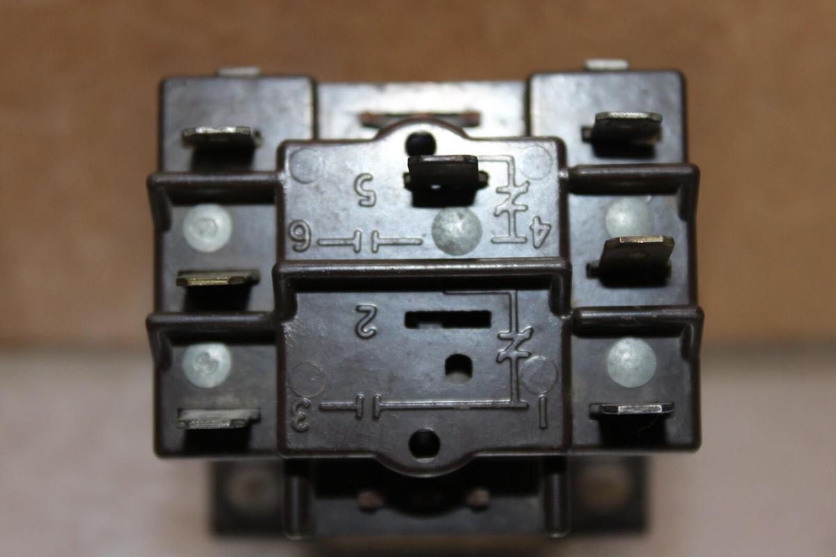 Used HONEYWELL PURGE RELAY HN61KP008-B R4222Y-1048 480/277 VAC 15 AMP *WARRANTY*