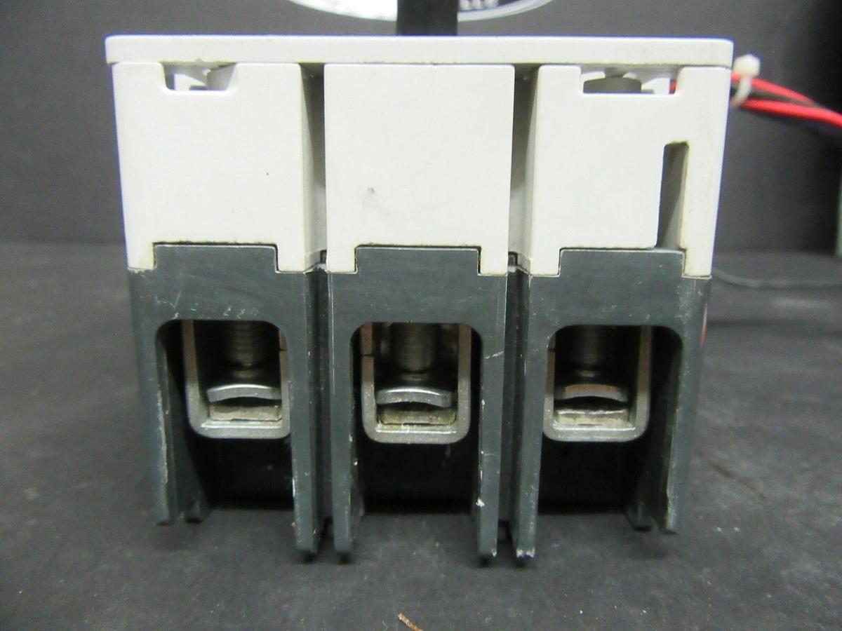 Used 30 AMP ALLEN BRADLEY BREAKER 140U-H6C3-C50 SER. B 3 POLE 480 VAC **WARRANTY**
