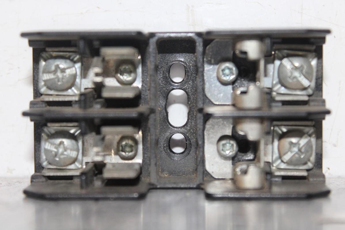 Used BUSS FUSE HOLDER BC6032P 2-POLE 30 AMP 600 VOLT CLASS CC FUSES **WARRANTY**