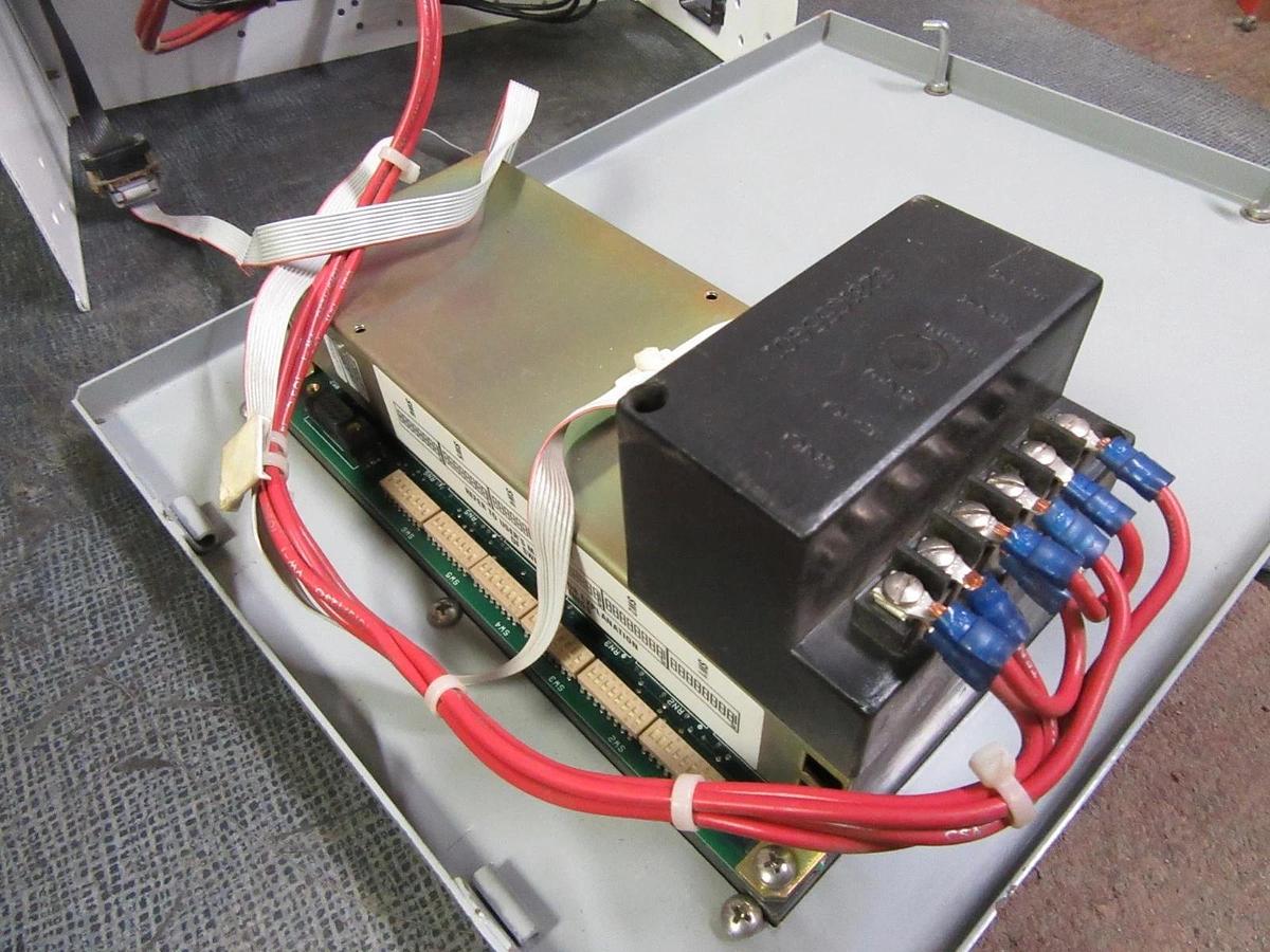 Used WESTINGHOUSE 3-PHASE MONITOR 2100 MCC BUCKET 12" W/ 2D78522 DIGITAL METER