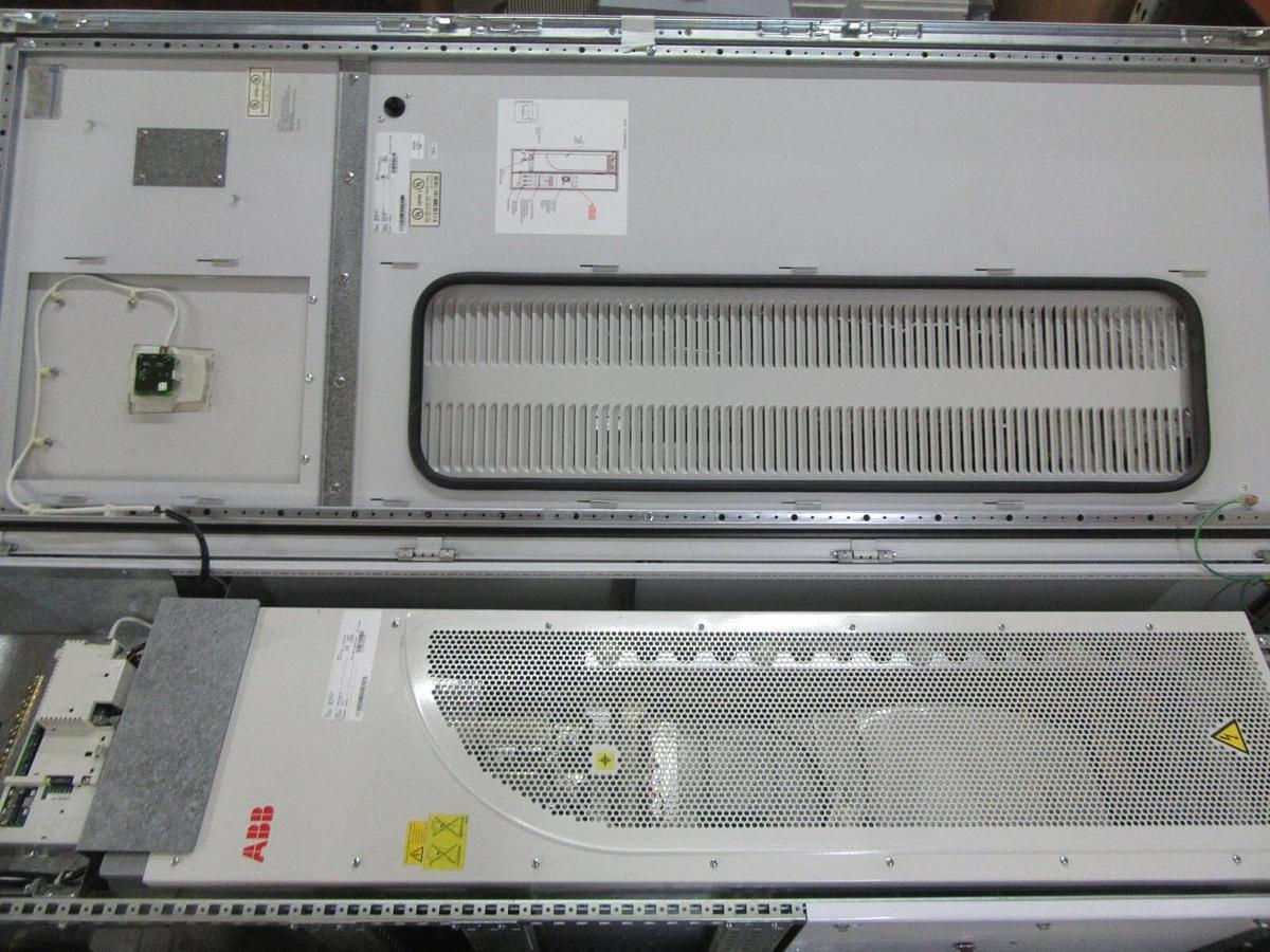 Used ABB VARIABLE SPEED DRIVE ACH550-UH-316A-4 3-PHASE 480 VAC 316 AMP