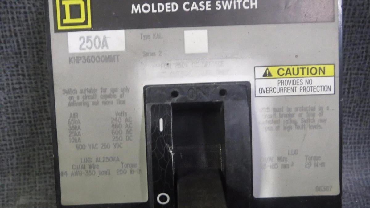 Used SQUARE D MOLDED CASE SWITCH  250 AMP 600 VAC 3 POLE CAT# KHP36000MMT