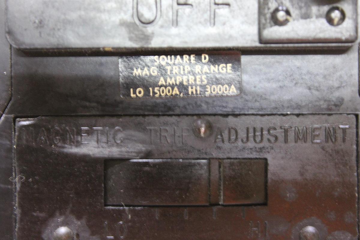 Used SQUARE D I-LINE CIRCUIT BREAKER LA36300 300 AMP 600 VAC 3-POLE