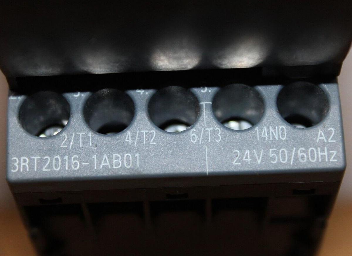 Used SIEMENS SIRIUS CONTACTOR 3RT2016-1AB01 W/ 3RA2811-1CW10 TIME DELAY RELAY