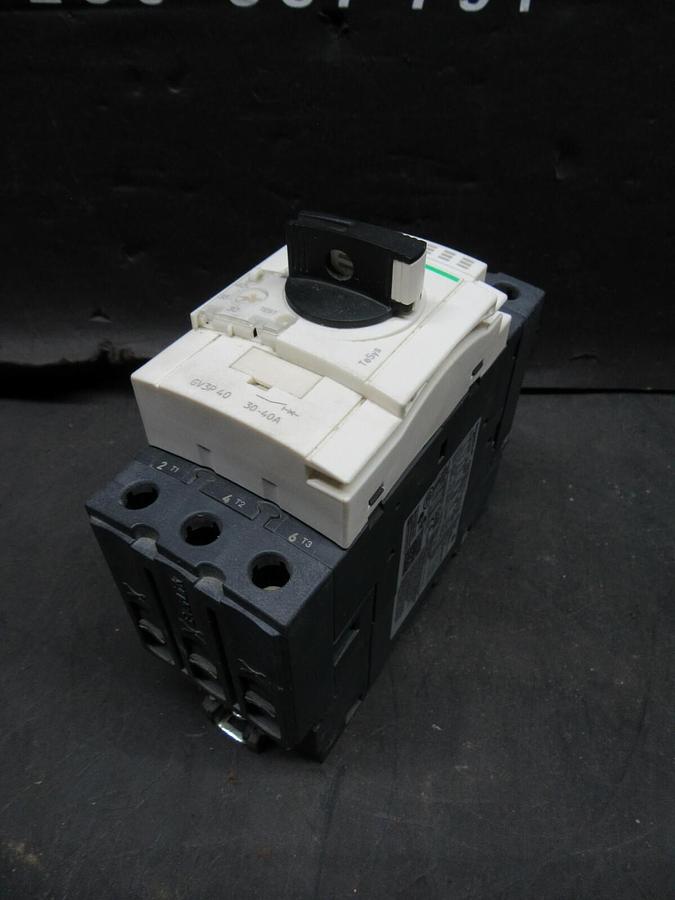 Used SCHNEIDER ELECTRIC GV3P40 MANUAL MOTOR CONTROL 30-40 AMP 30HP MOTOR STARTER