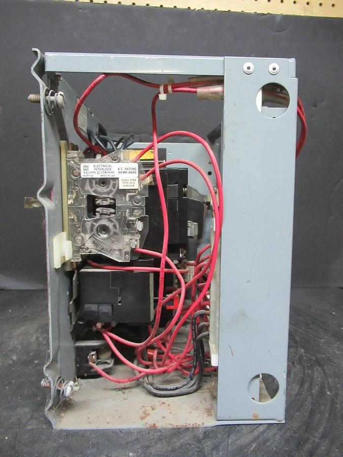 Used SQUARE D MCC MOTOR CONTROL STARTER 12" MODEL 4 W/ 8536SCO3 STARTER NEMA 1 12 AMP