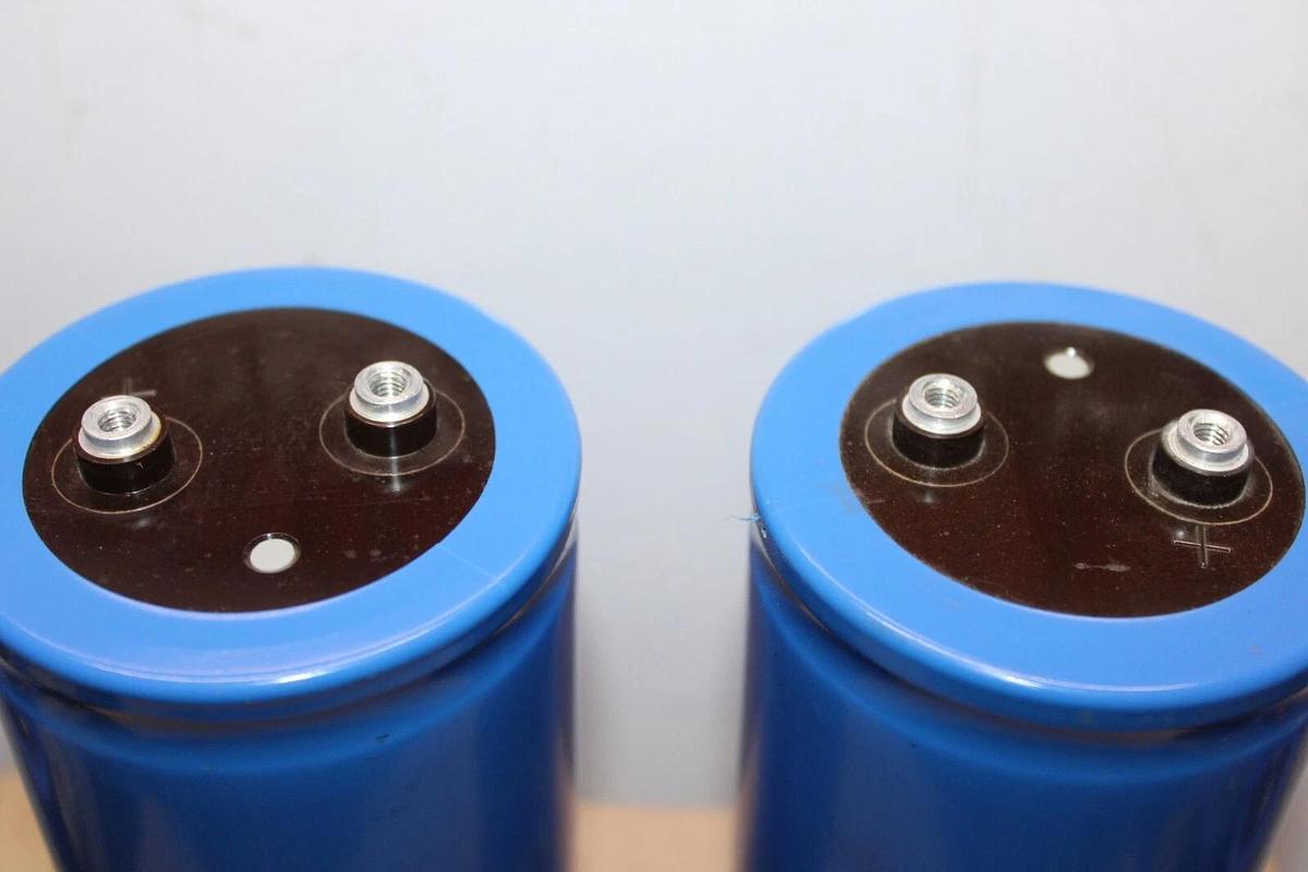 Used LOT OF 2 NIPPON CHEMI-CON 36DX11131 120111010 4400 uF 300 VDC **WARRANTY**