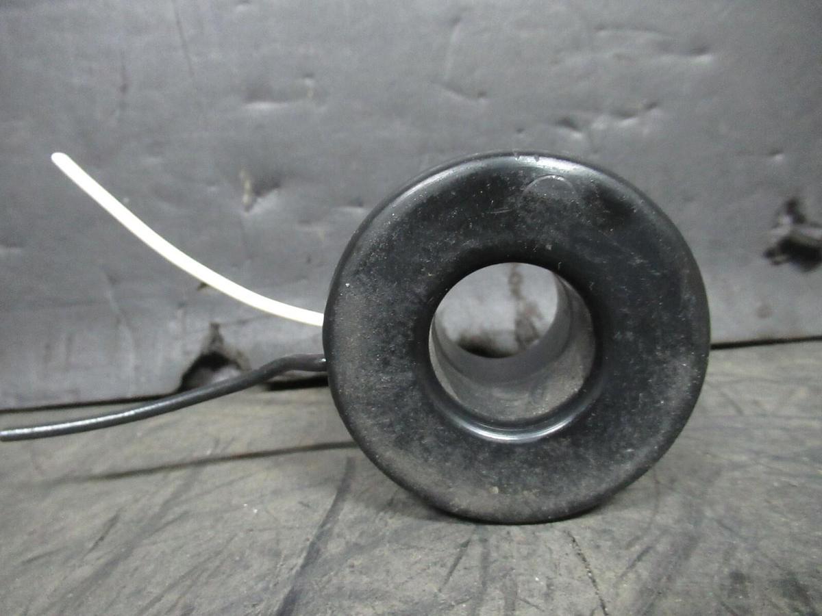 Used INSTRUMENT CURRENT TRANSFORMER 2DARL-101 RATIO: 100:5 A RF: 2 50-400 HZ 600 V