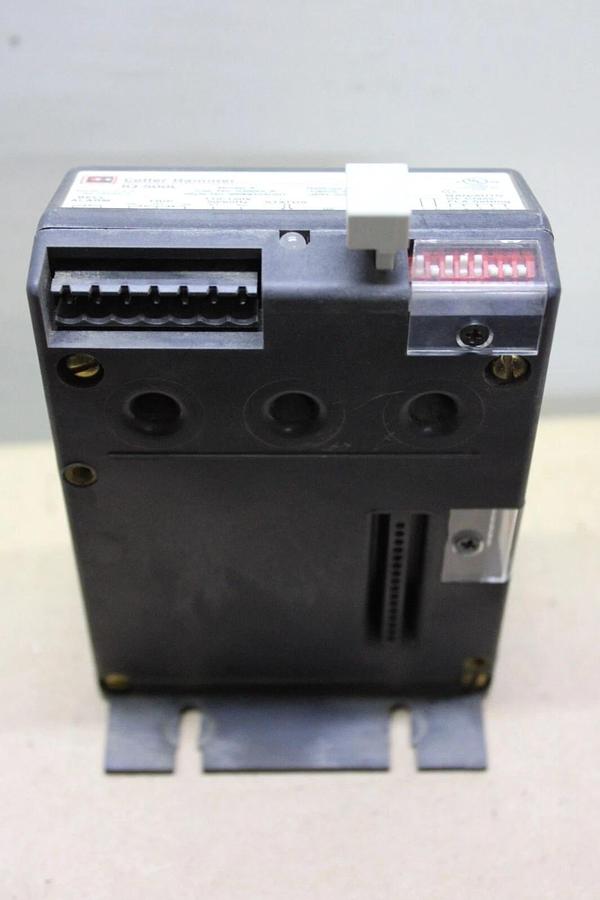 Used CUTLER HAMMER IQ-500 NEMA OVERLOAD RELAY MODULE IQ500LA 9890D34G01 1000V 5.75A