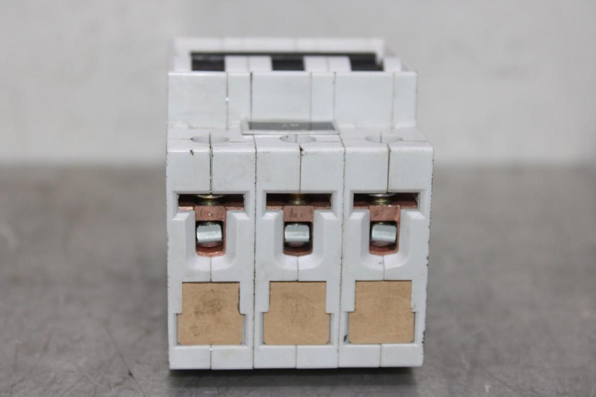 Used SIEMENS CIRCUIT BREAKER 5SX43 240/415 VAC 3-POLE 5SX4 C16 **WARRANTY**