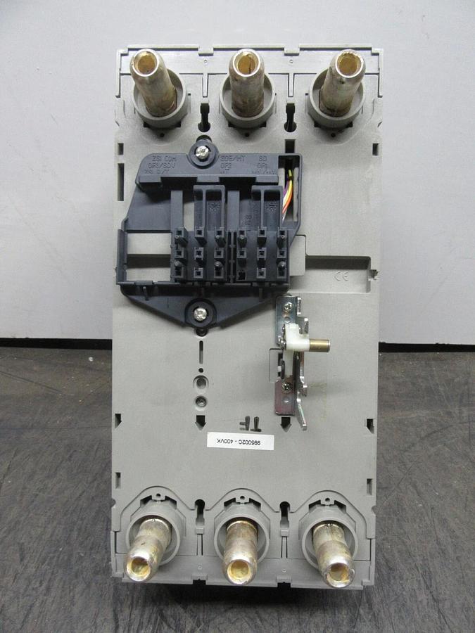 Used MERLIN GERIN COMPACT CIRCUIT BREAKER NSJ400L 160/400 AMP 600 VOLT 3-POLE 3-PHASE